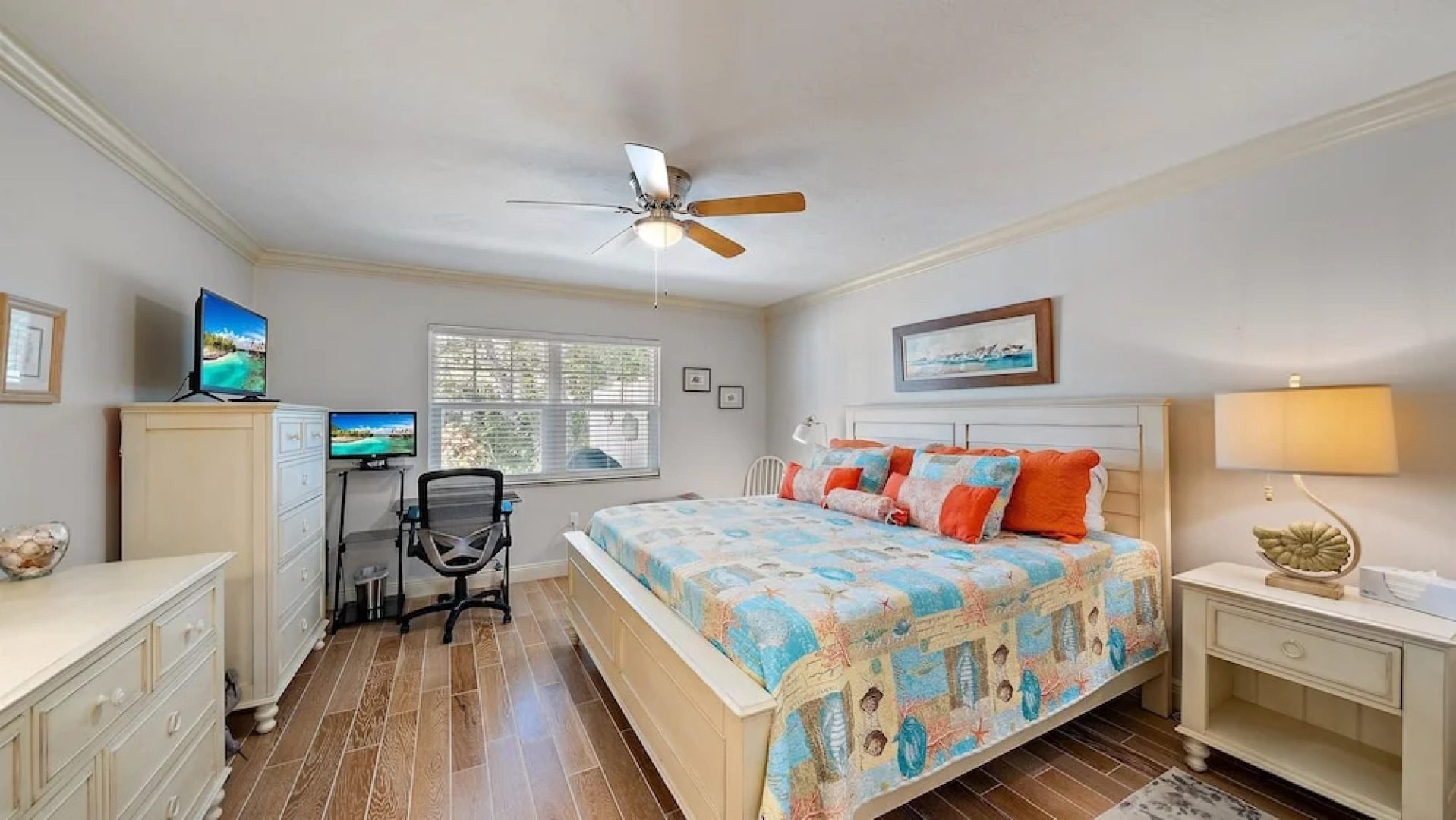 Sunset Sanctuary 2 Bedroom Condo by RedAwning