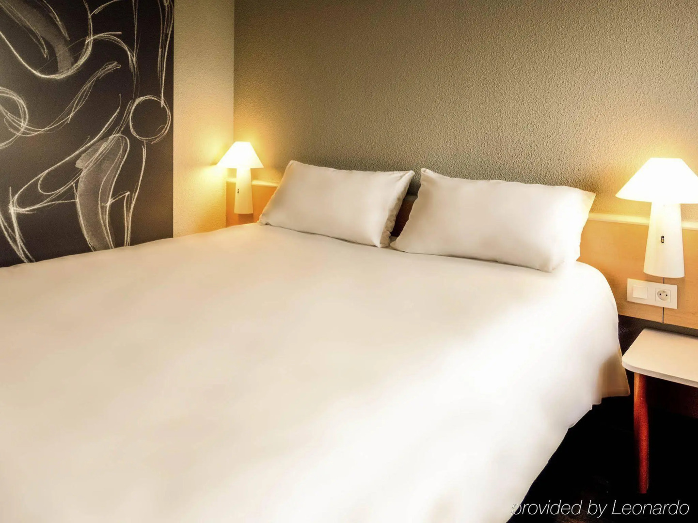 ibis Dieppe Val Druel