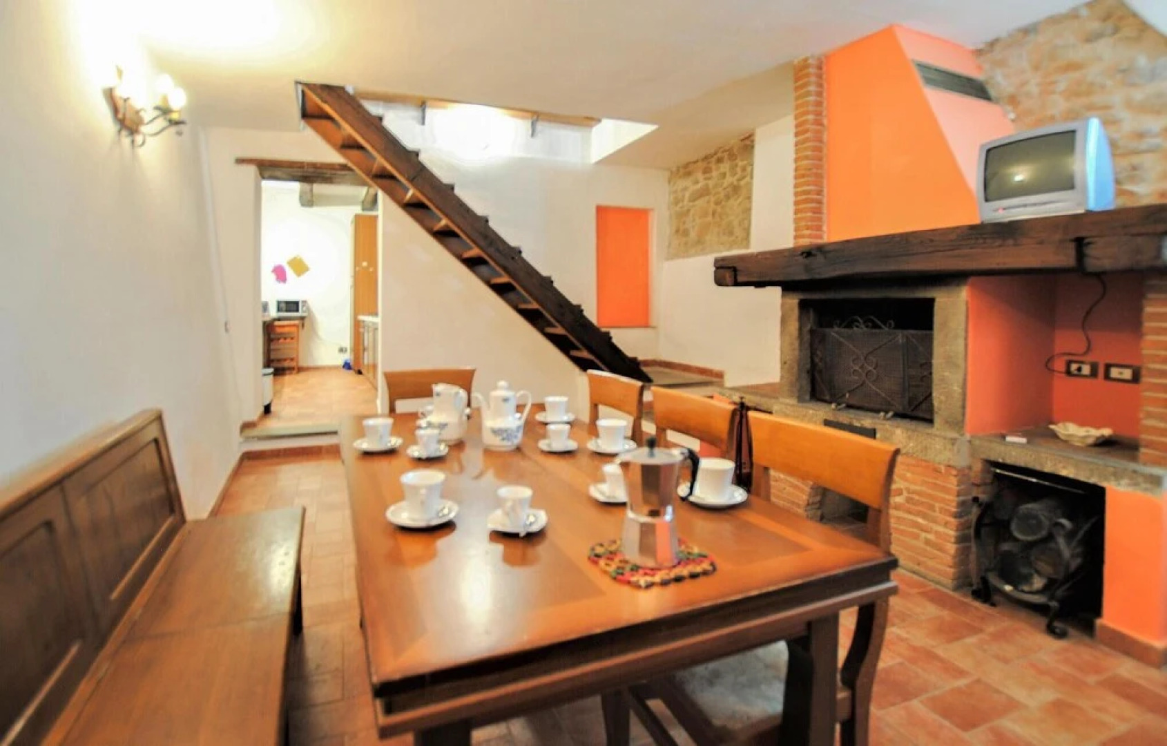 Stunning Home in Marliana With Wifi, 2 Bedrooms and Outdoor Swimming Pool