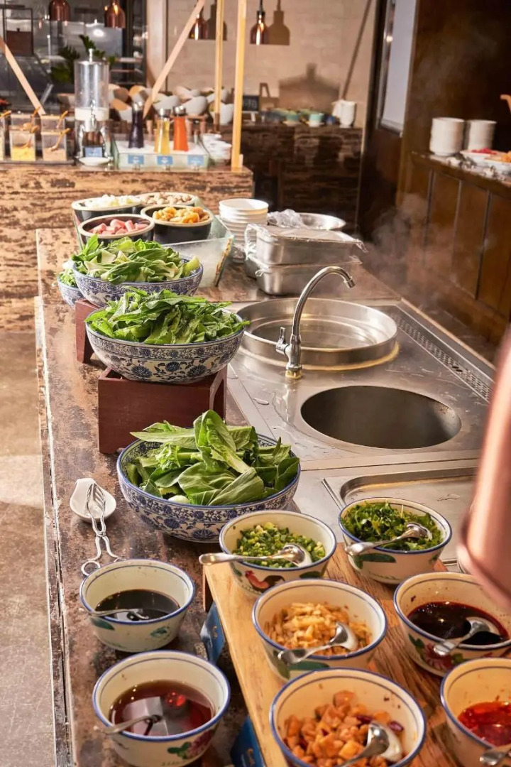 Sheraton Yunfu Xinxing Hotel