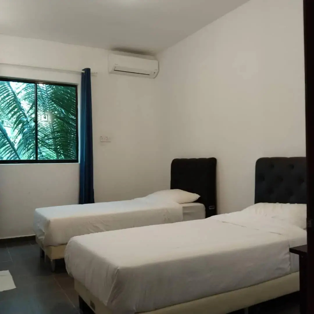 Riverside Palm Inn Sg Lembing