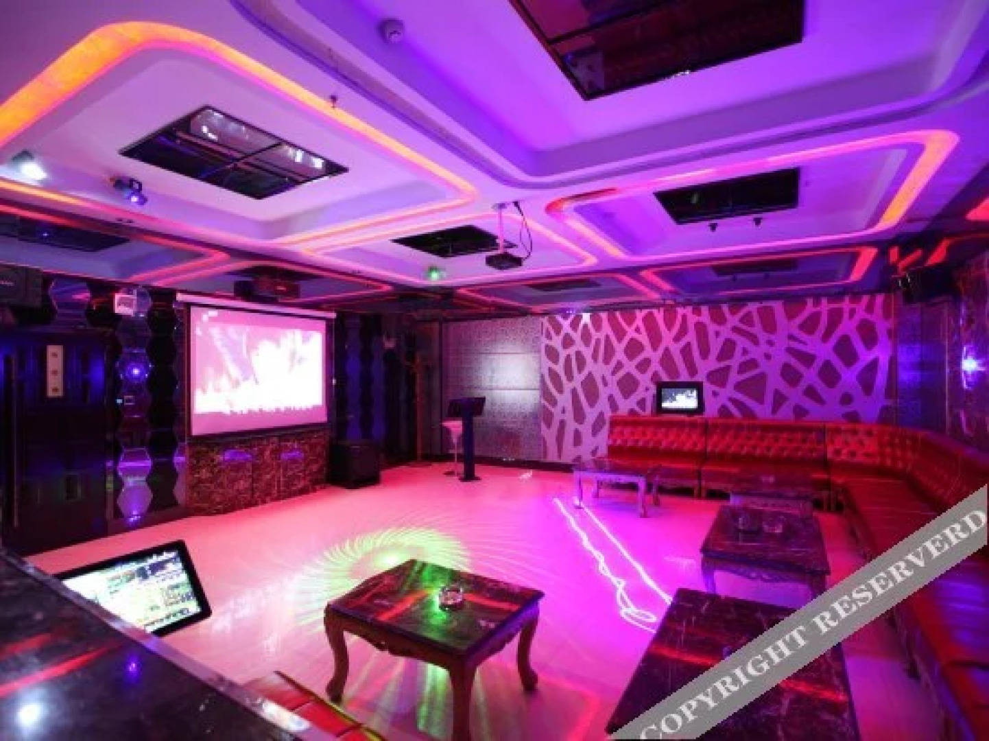 Wujiaqu Yingbin Hotel