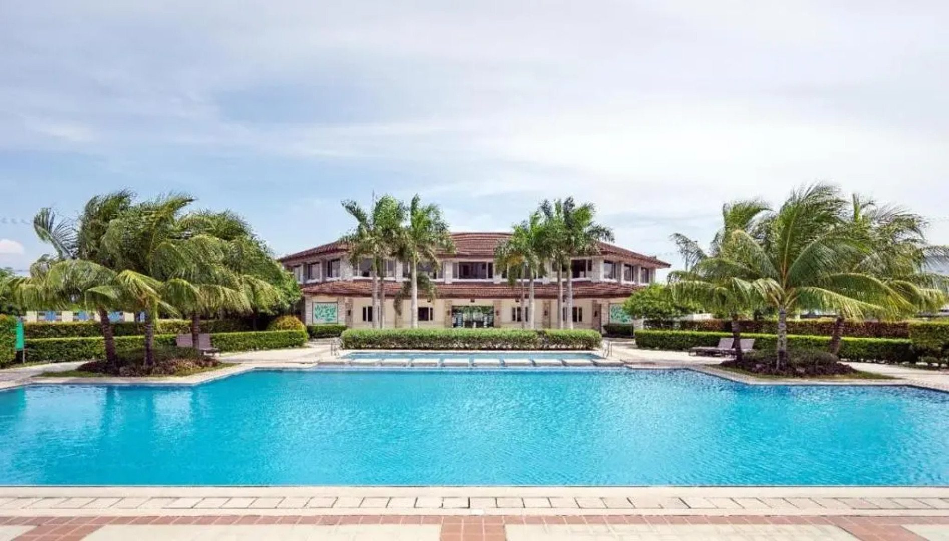 Field Residence Condotel Pls do not pay on line Our Staff Are Fully Vaccinated Free Pool Access