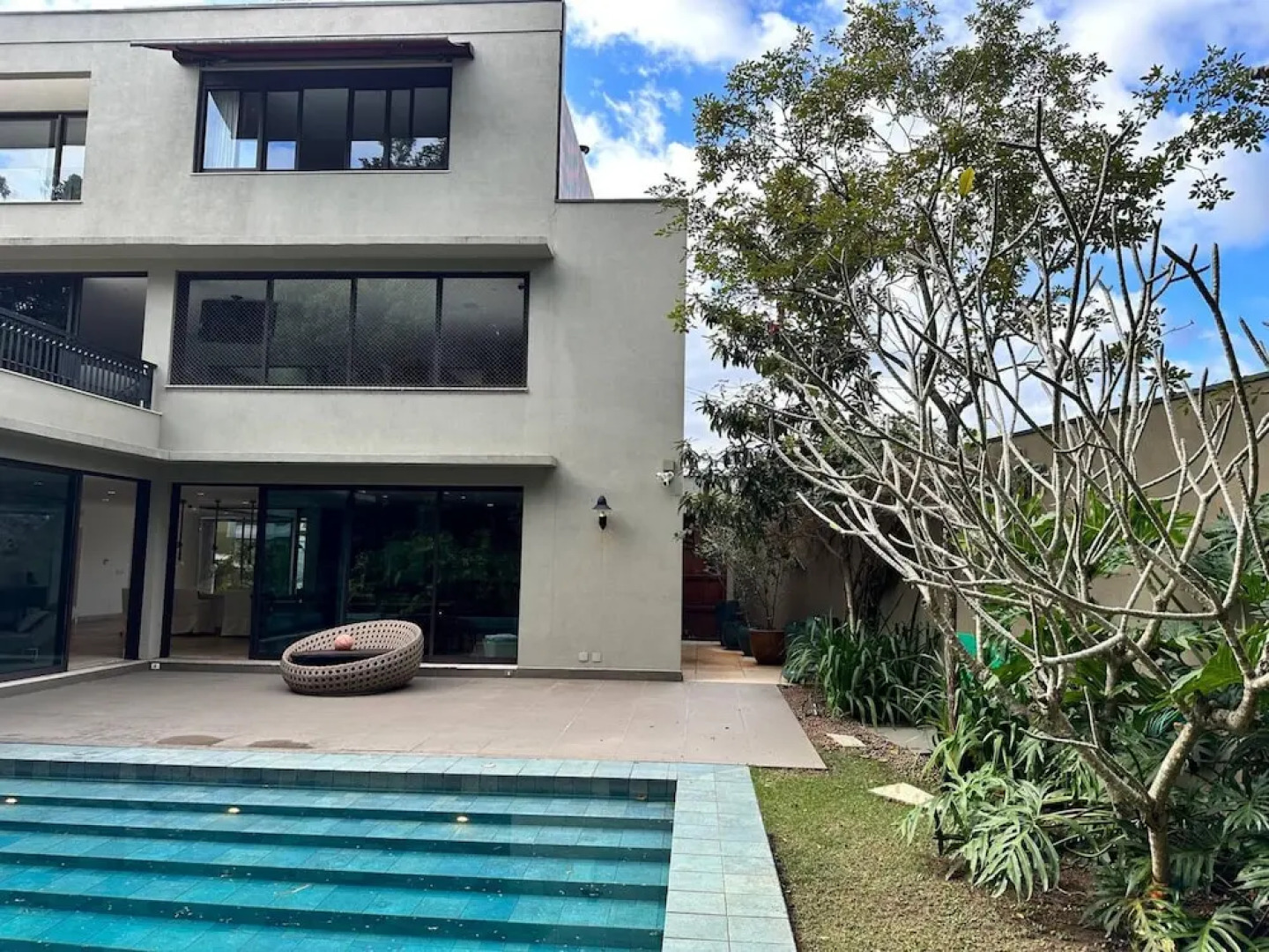 Mans o 6 Suites Riviera