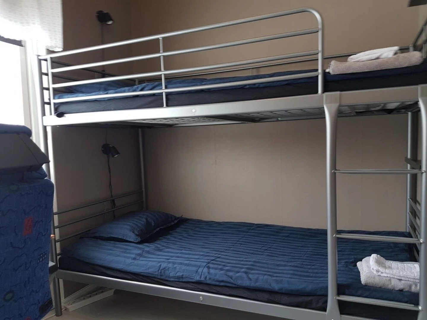 RIBO Apartment Triangel