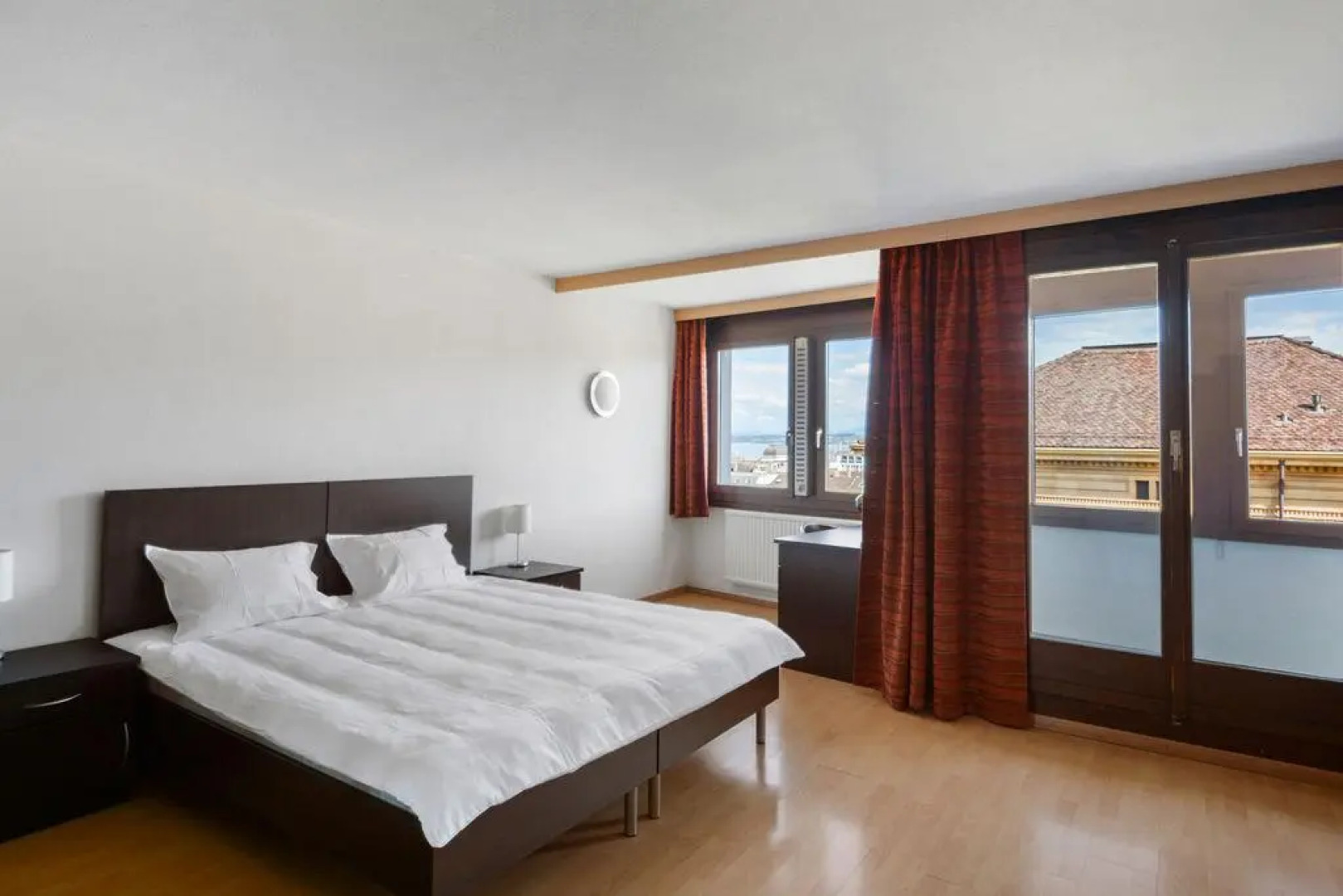 Neuchatel City Hotel