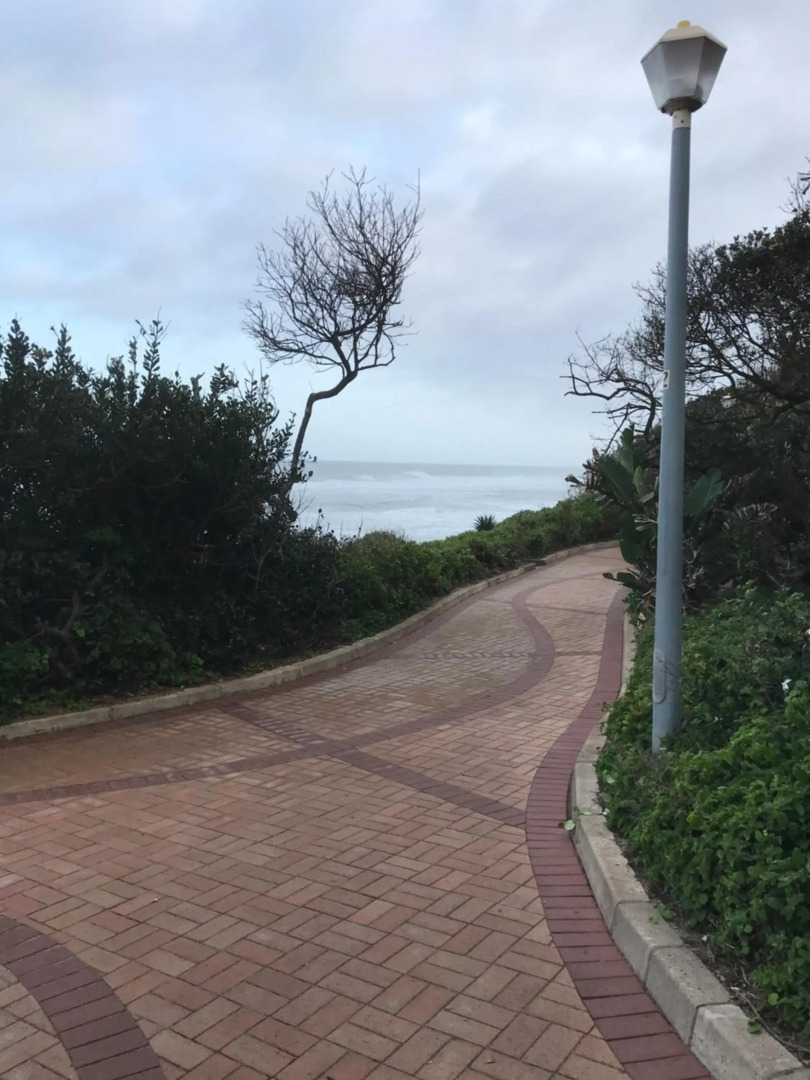 Umhlanga Beach Front 4 Sleeper