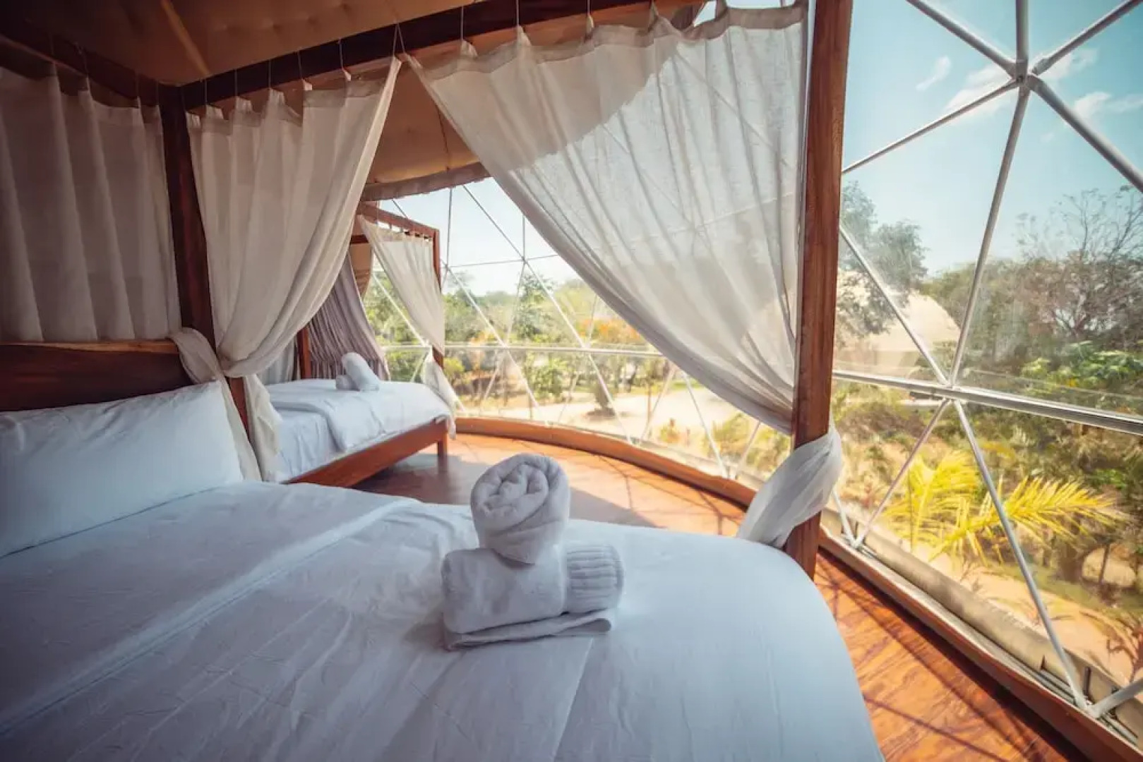 Alaya Yoga & Surf & Retreat