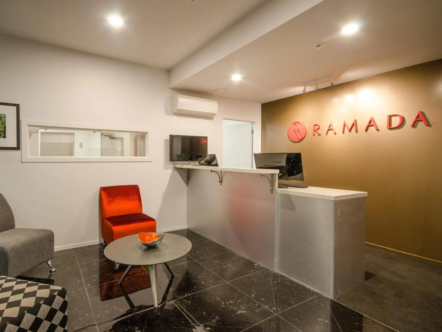 Ramada Suites Auckland, Federal Street