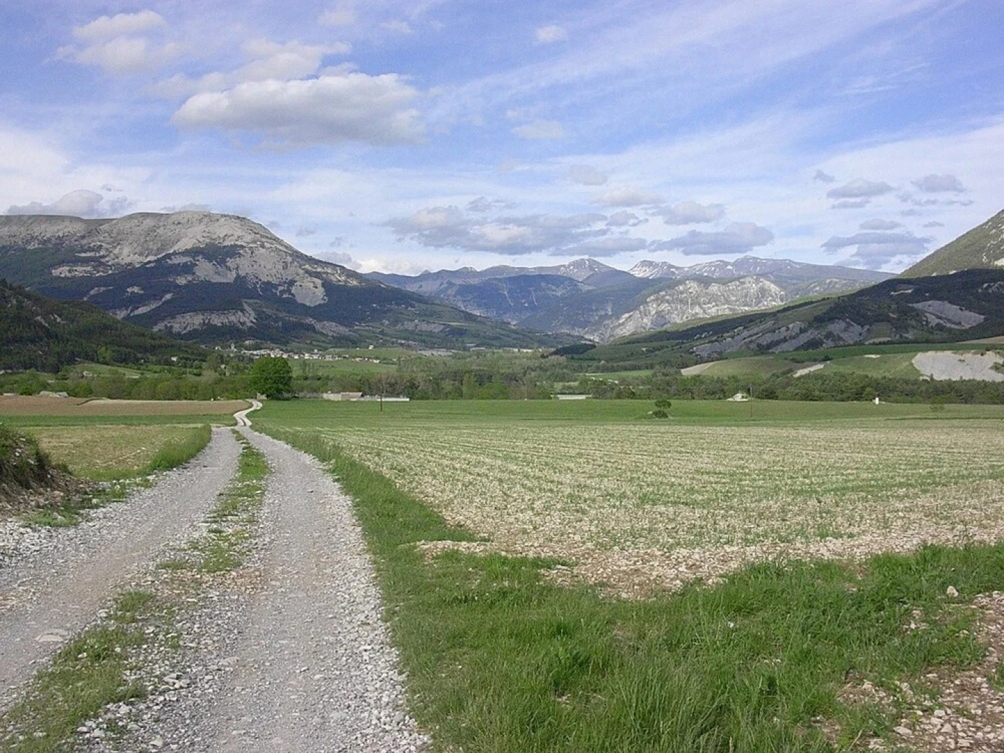 House With 4 Bedrooms in Thorame-basse, With Wonderful Mountain View,