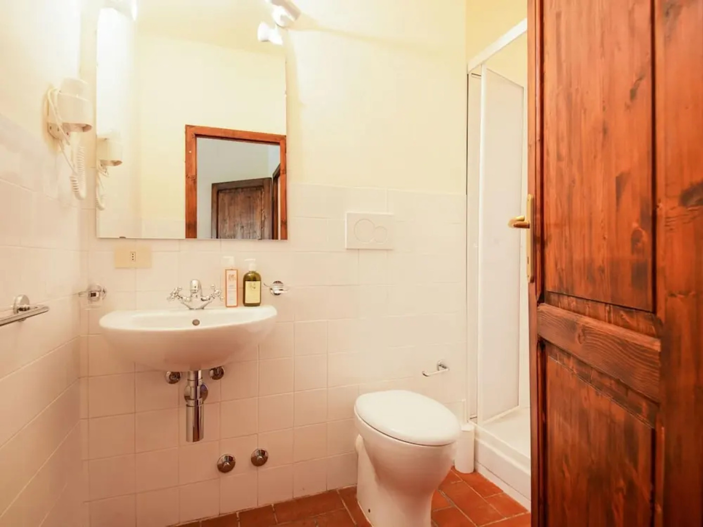 Rustic Farmhouse in Terricciola