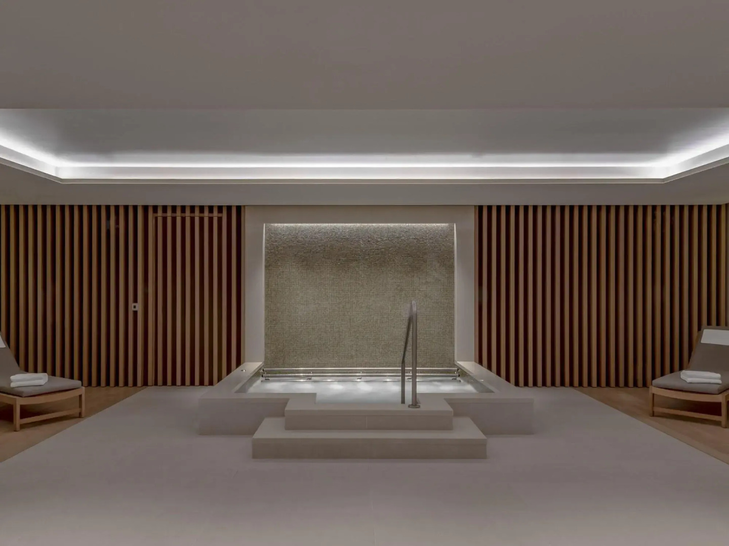 Royal Champagne Hotel & Spa