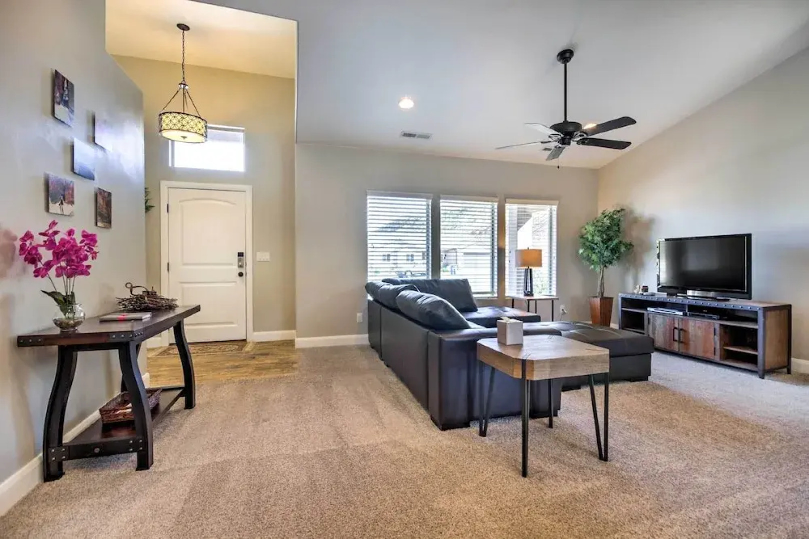 Scenic La Verkin Home: 20 Mi to Zion National Park