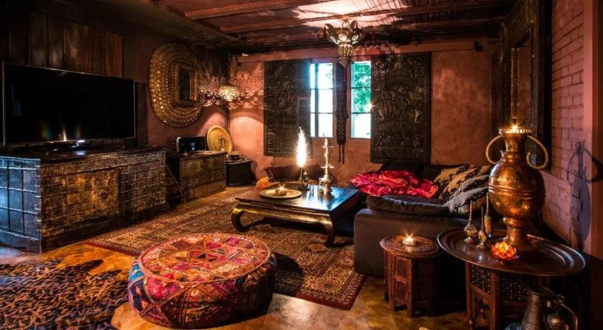 Bijou Hotel / Love and Romance