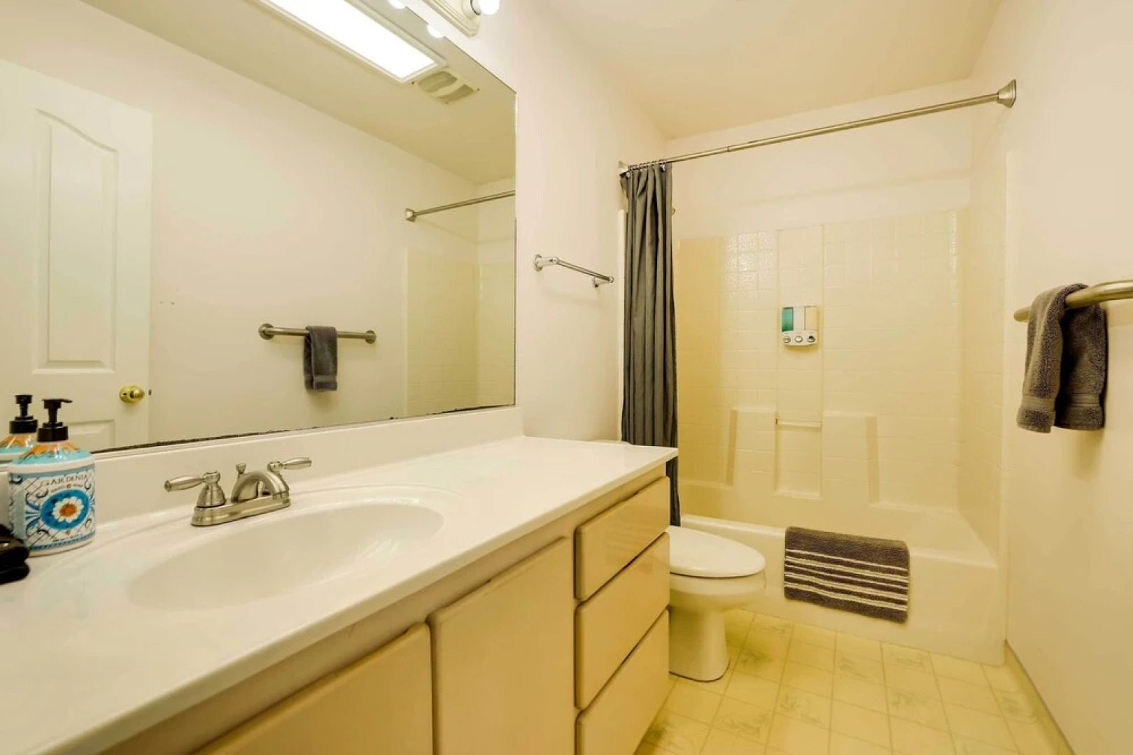 Spacious Hildale House w/ Large Deck!