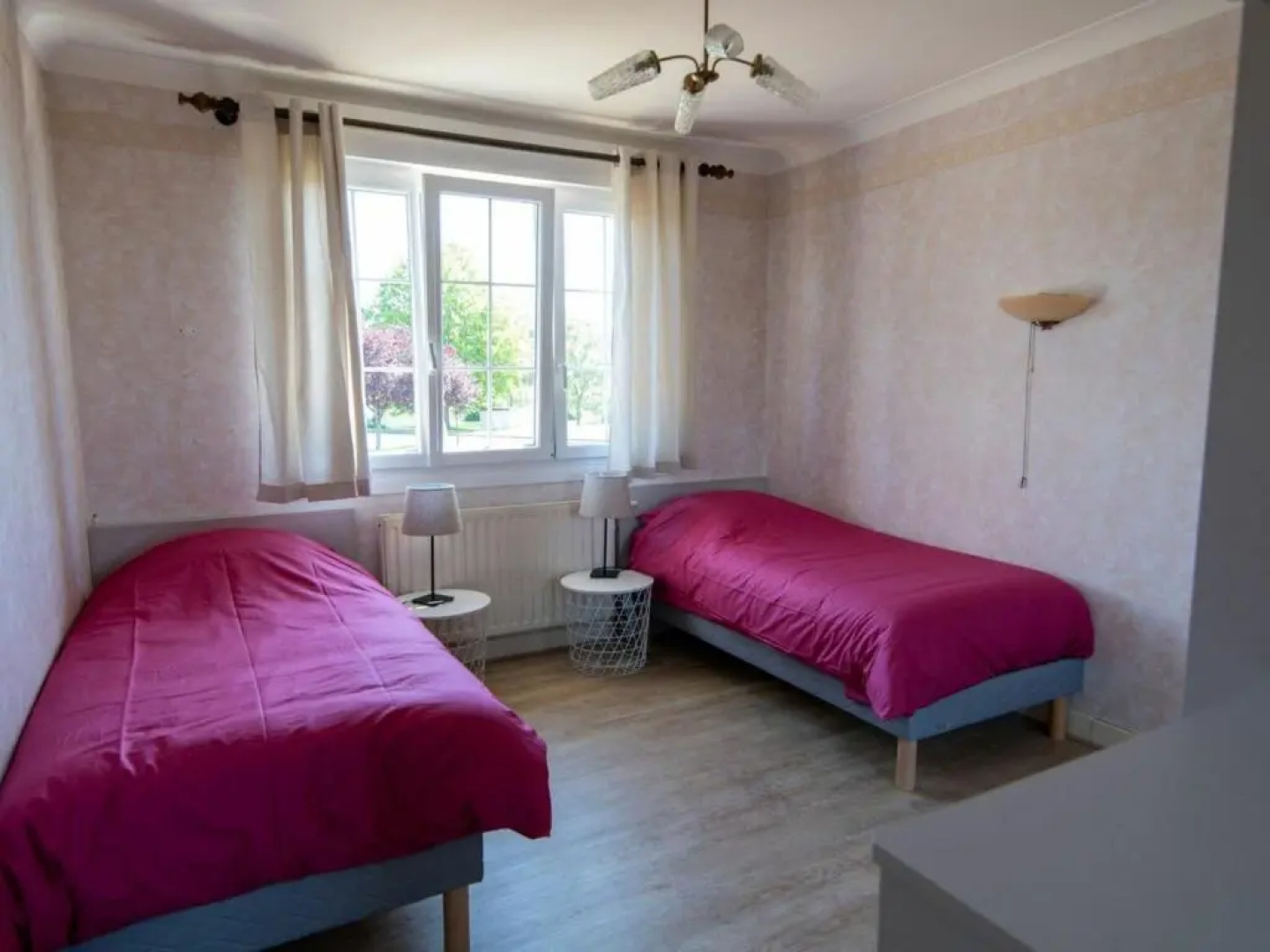 Maison Étain, 4 pièces, 6 personnes - FR-1-585-57