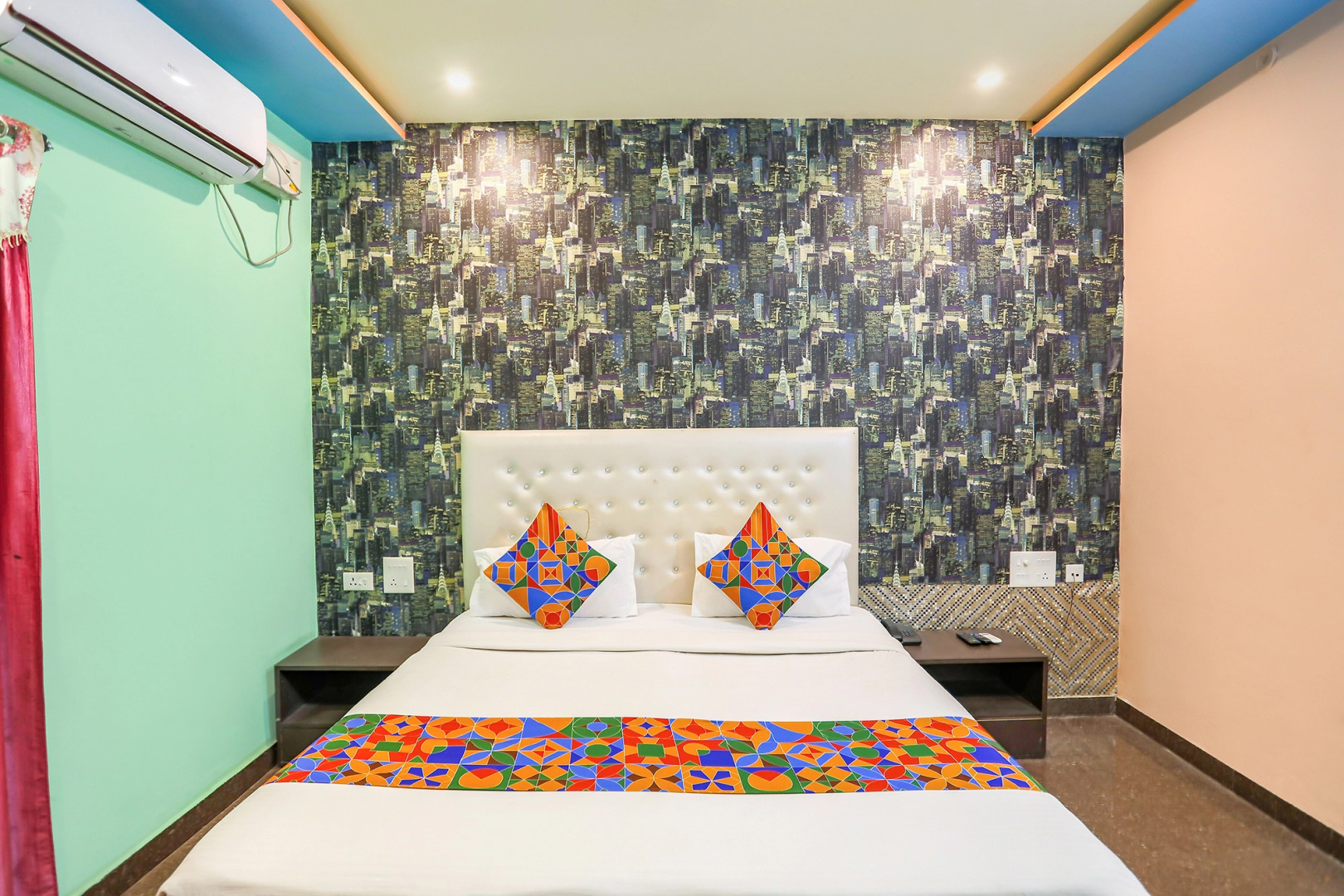 Fabhotel Kriti Green