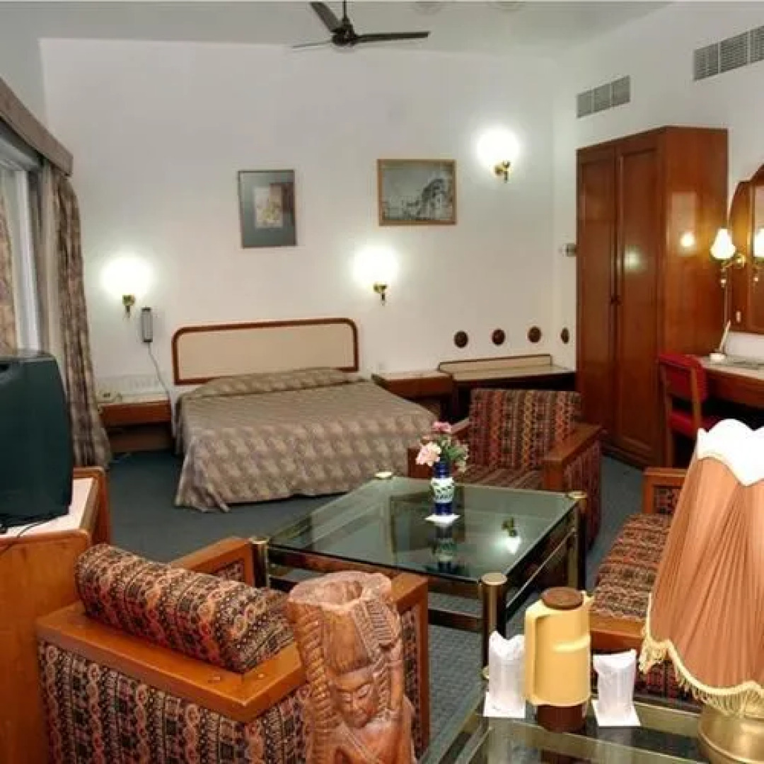 Hotel lake View Ashok