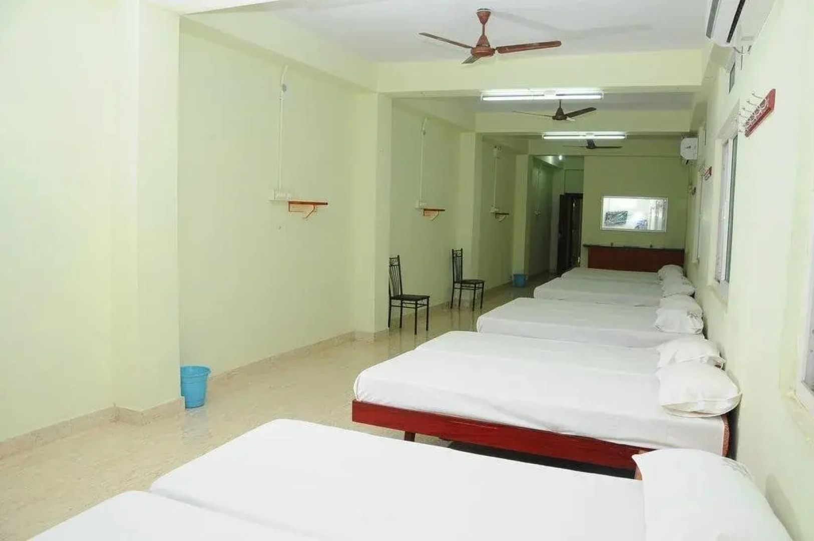 OYO 19959 Hotel Radhakrishna