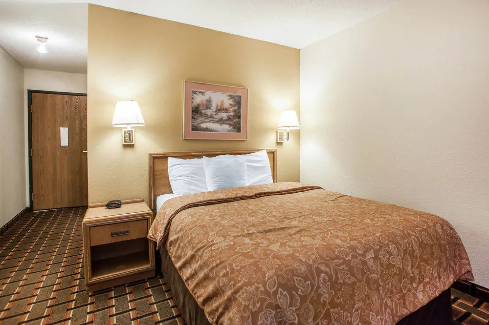 Econo Lodge Inn & Suites Bettendorf