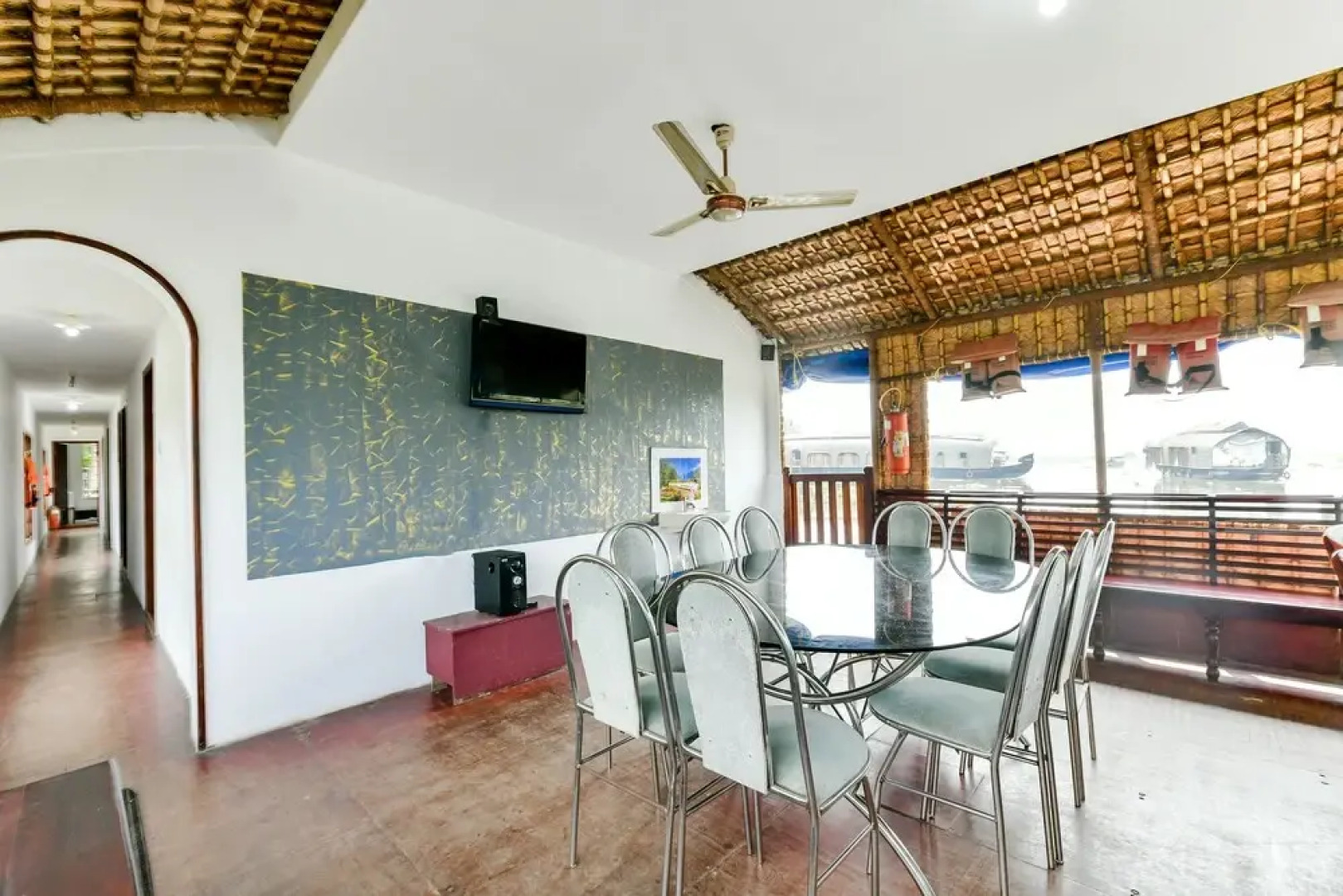 OYO 23103 Houseboat Ganga 5bhk Deluxe