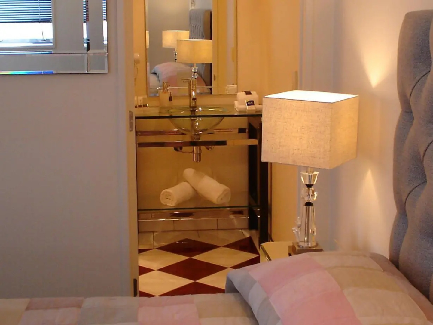 Amuri House Boutique Motel