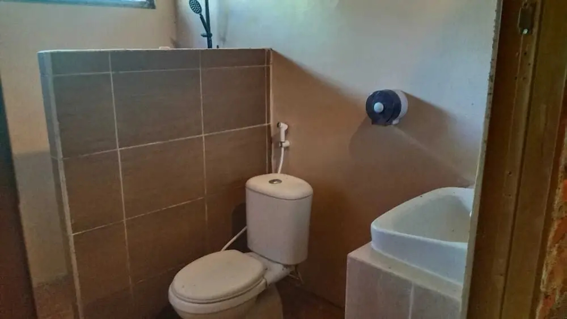 G-Land Joyos Surf Camp