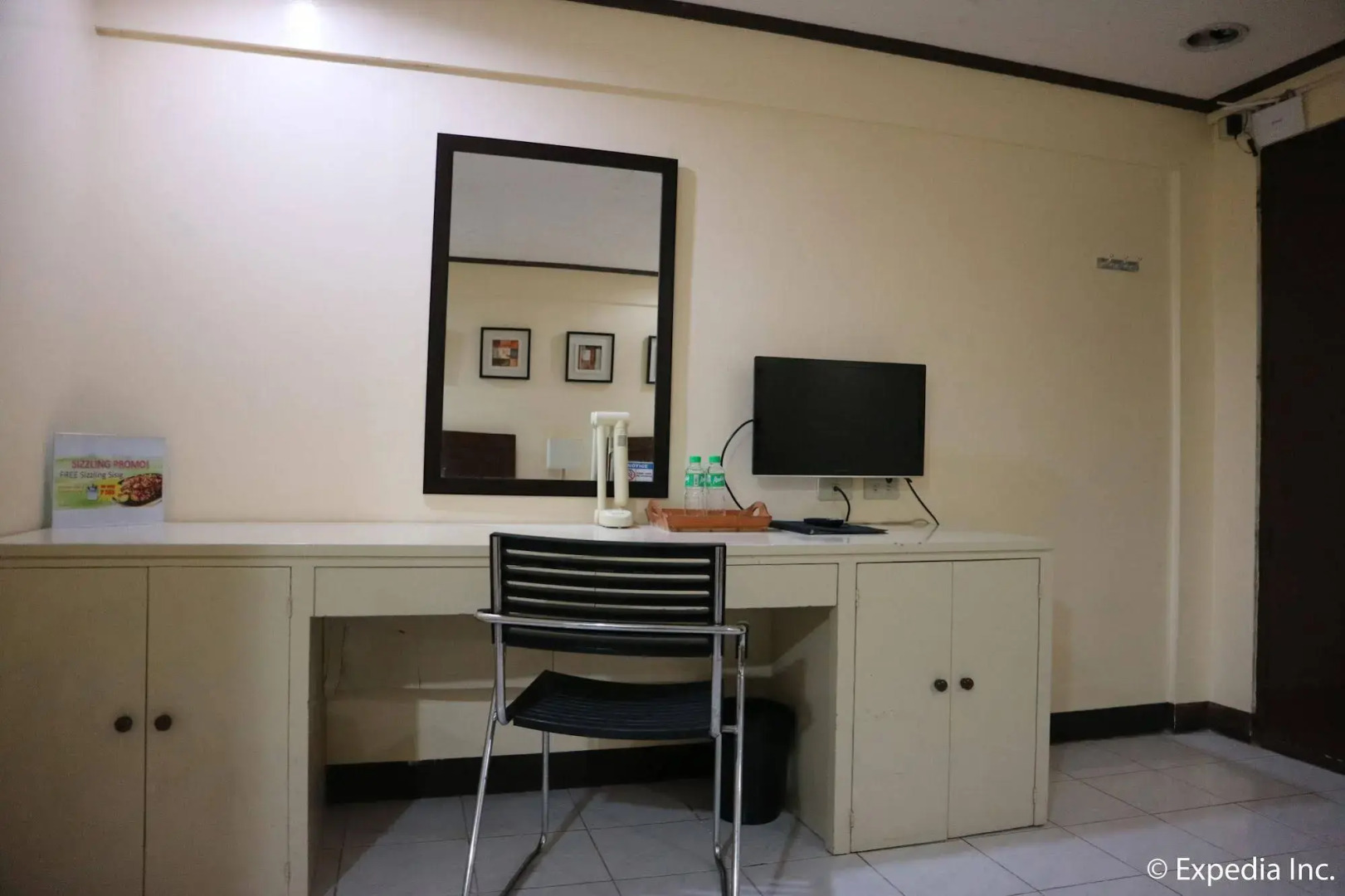 Riverview Resort & Conference Center