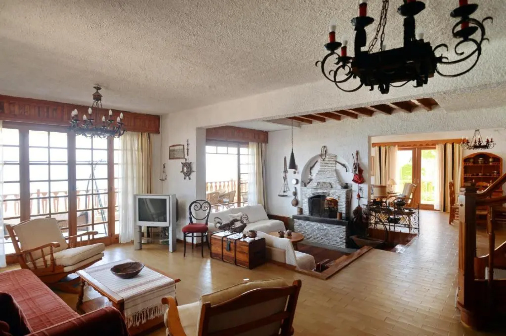 Antorina Grande beachfront house