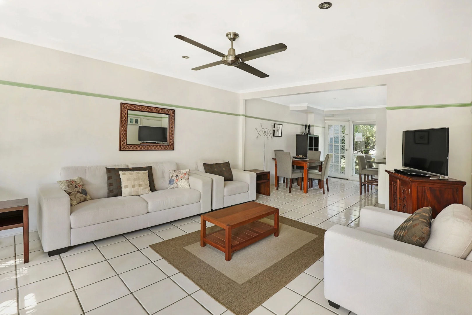 Coral Beach Noosa Resort