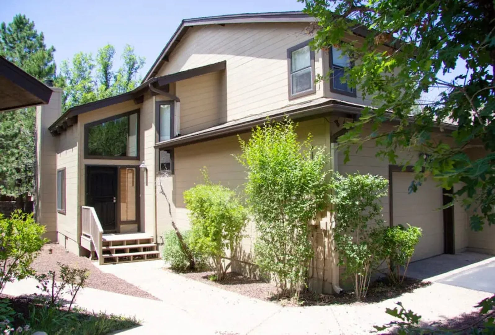 Quality Hill Resort Villas