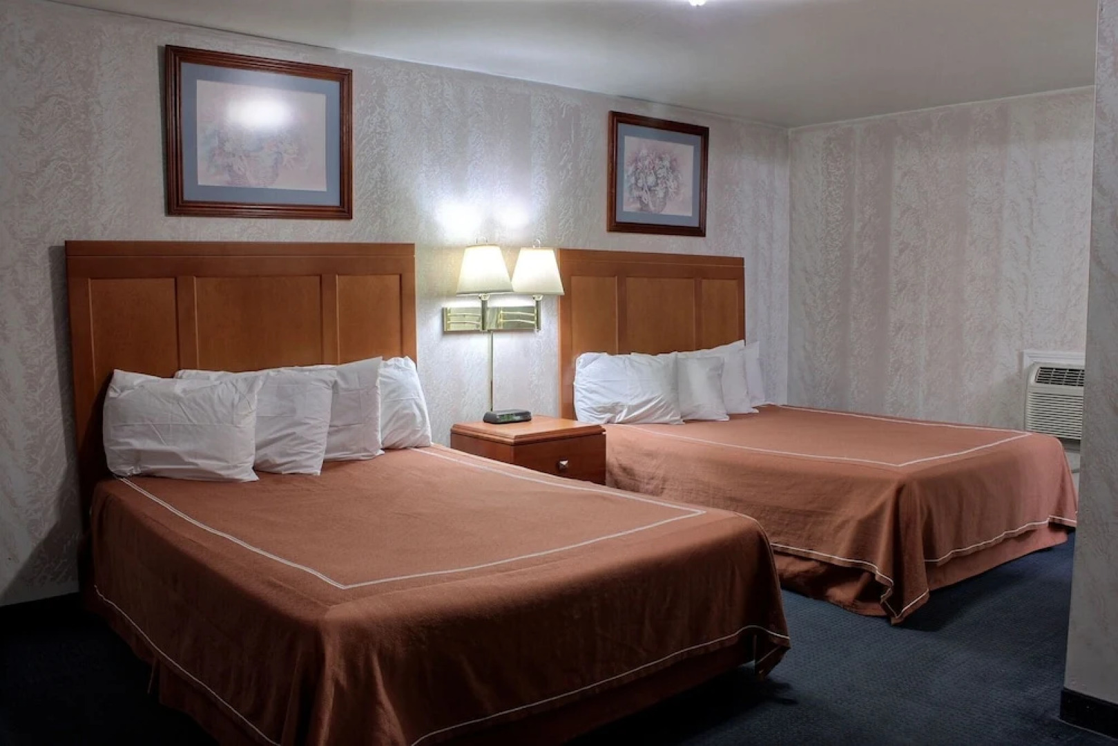 Rodeway Inn & Suites Niagara Falls