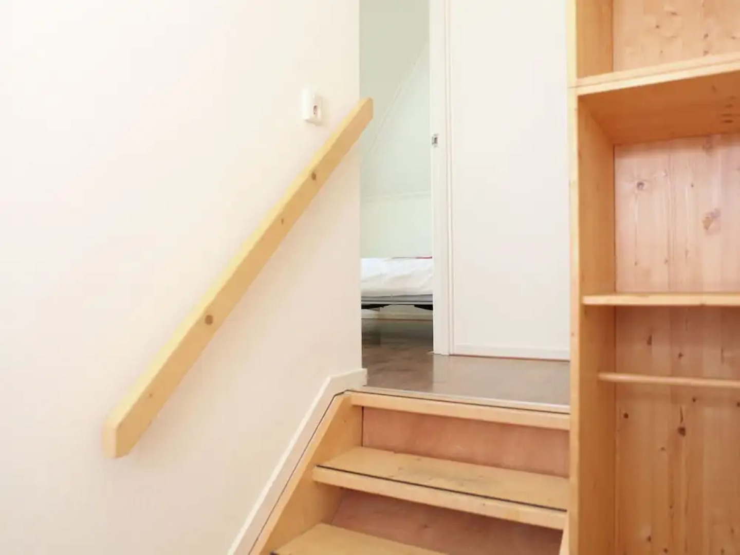 Pleasantly Holiday House is Situated on a Farm