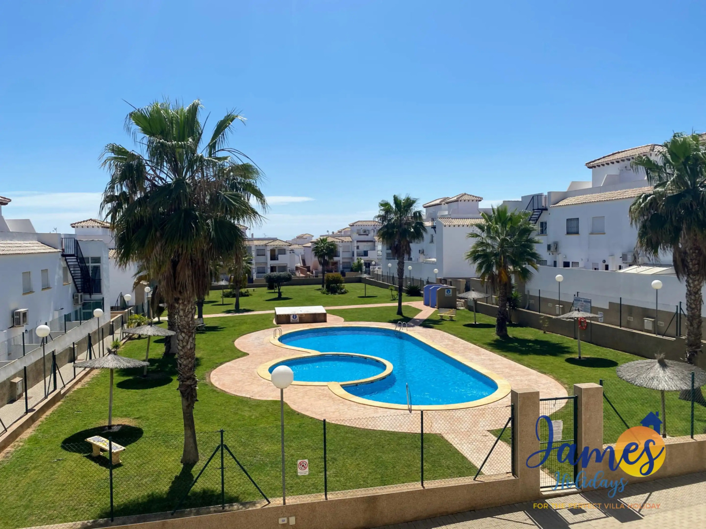 La Cinuelica R14, Grd flr apmt with Com pool L146