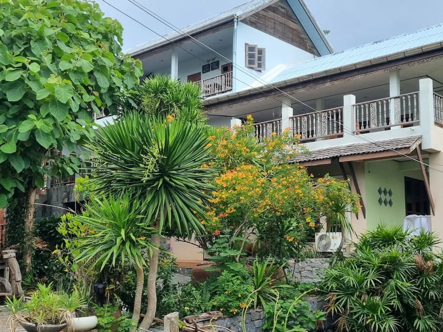 Sawasdee Sichang Resort