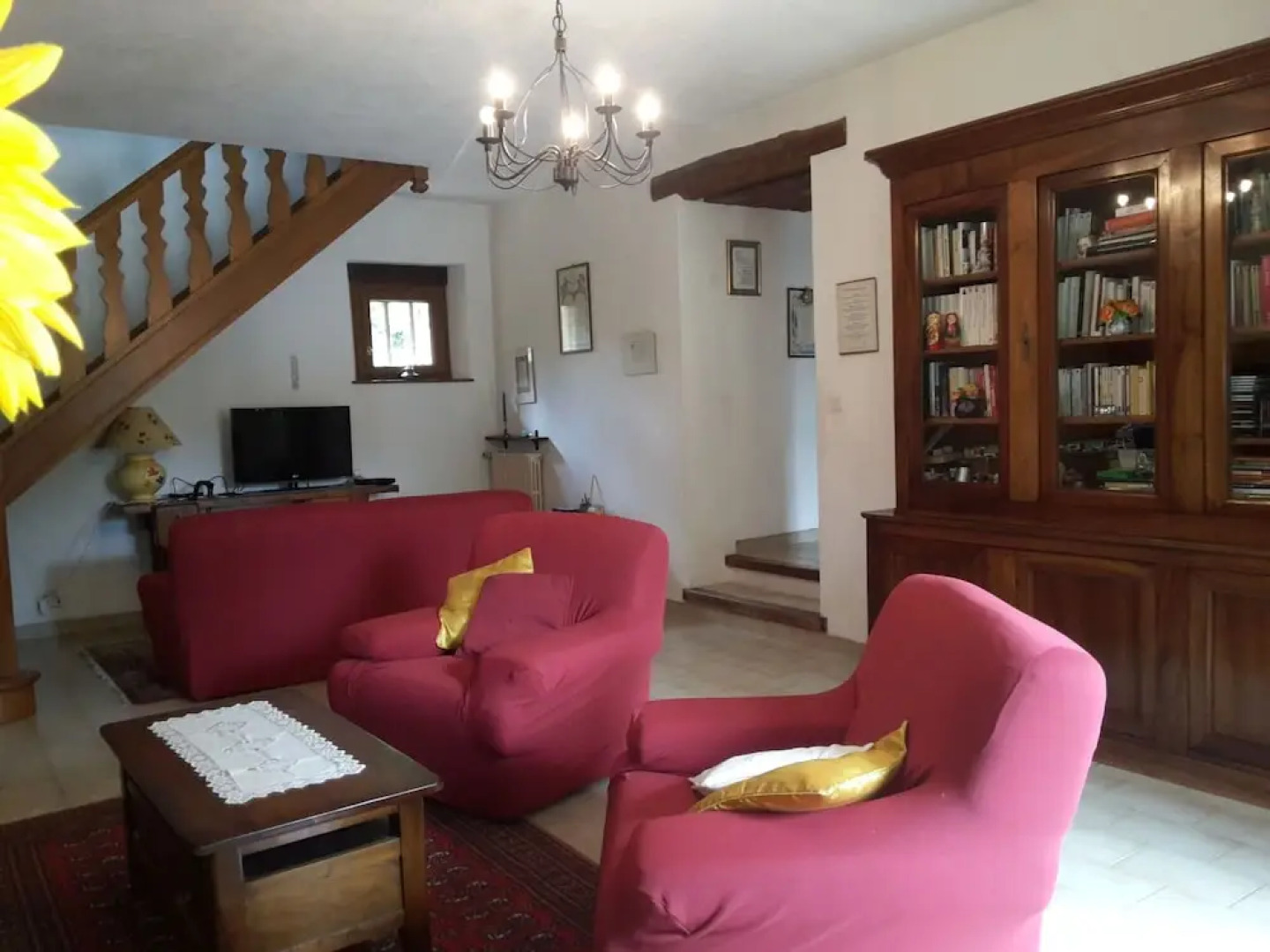 Snug Farmhouse in Provence-alpes-riviera With Swimming Pool