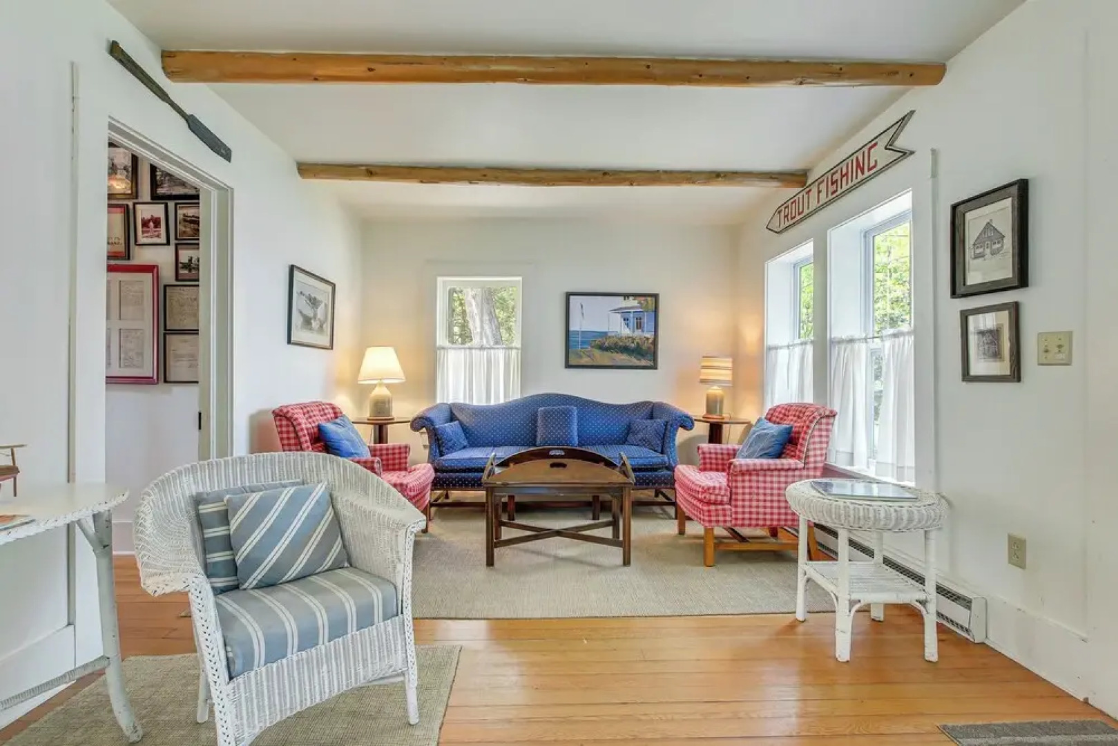 Baileys Harbor Cottage w/ Dock: Steps to Lake!