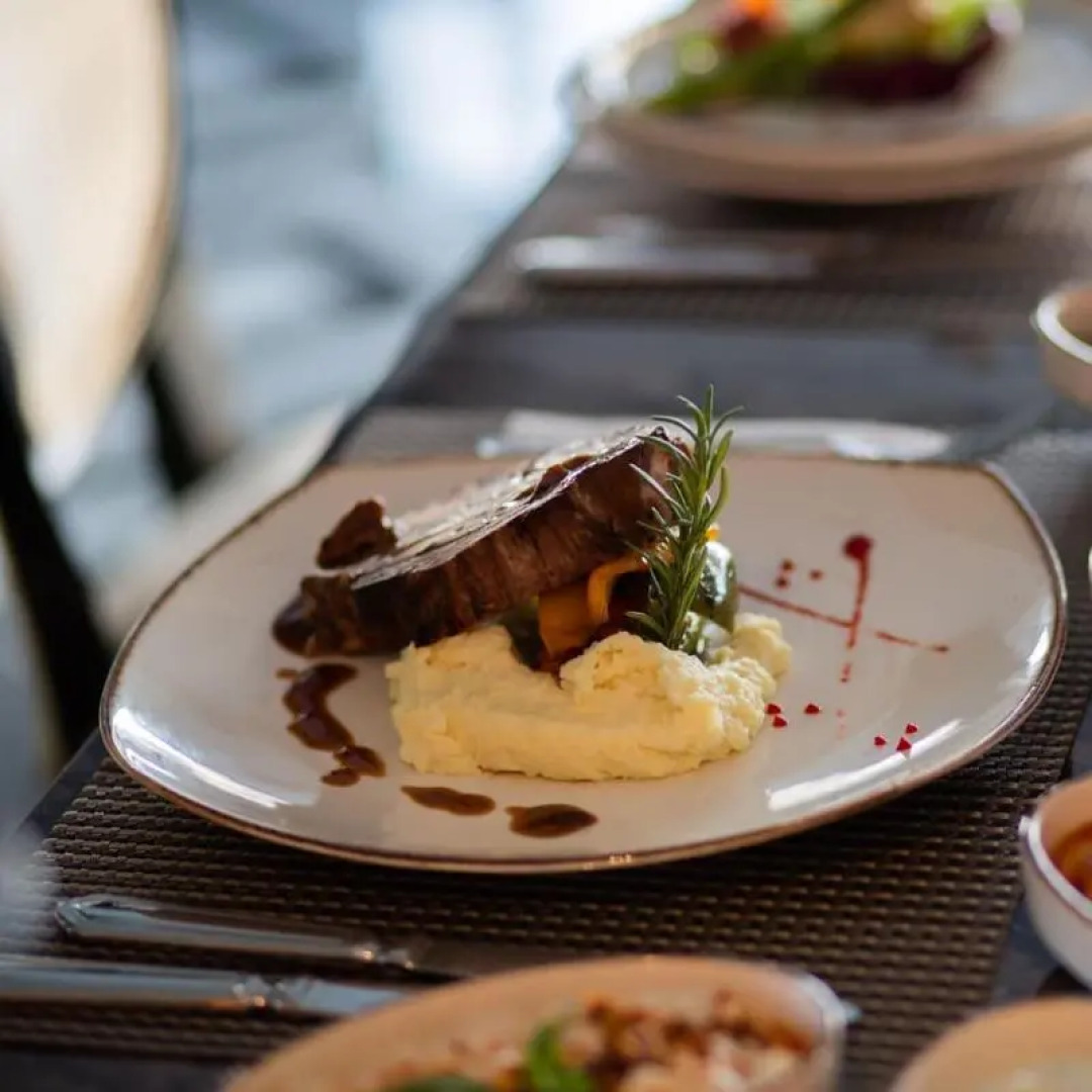 Del Lago Luxury Hotel By Saracoglu