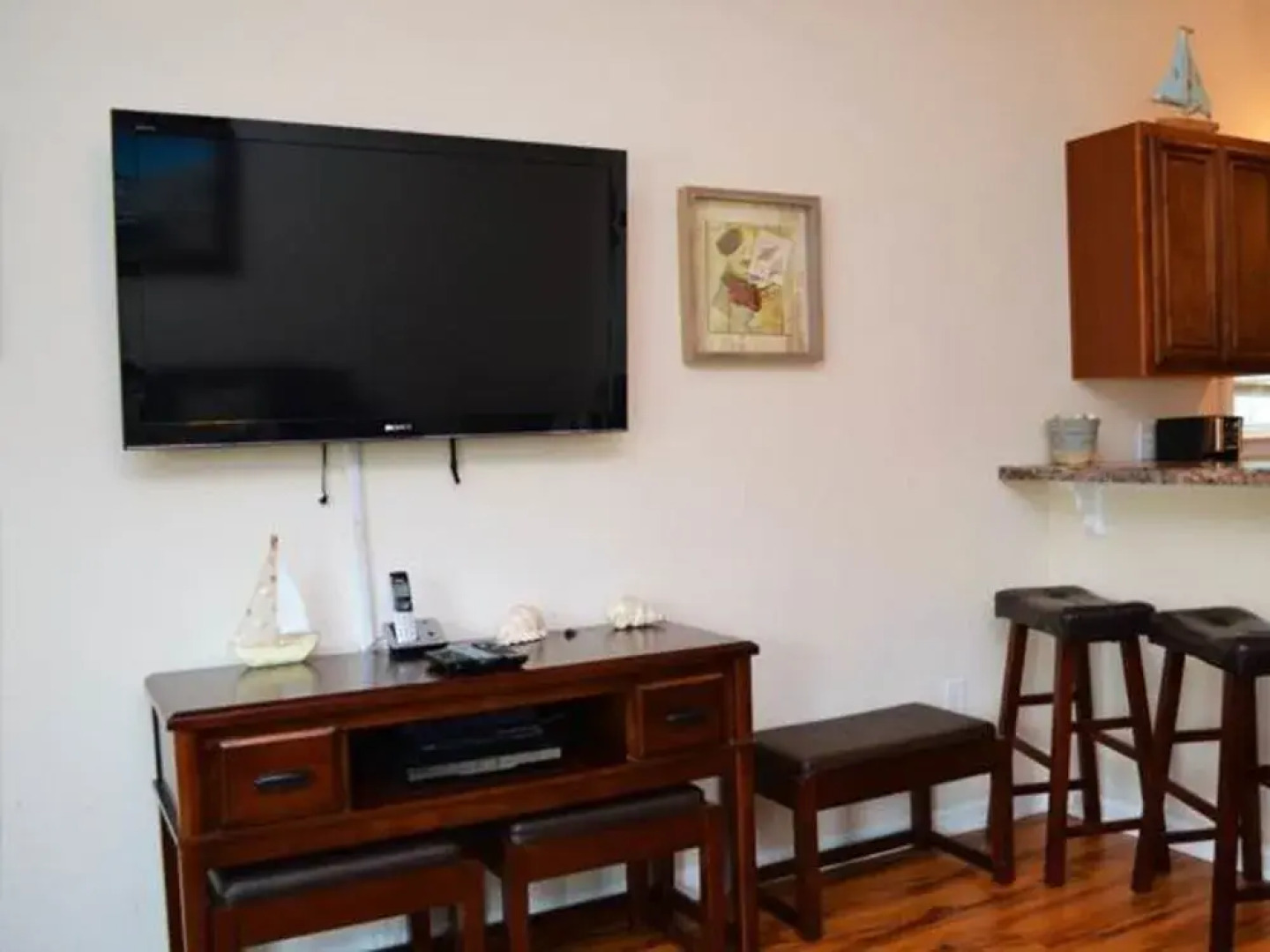 Gulf Stream Cottages 300