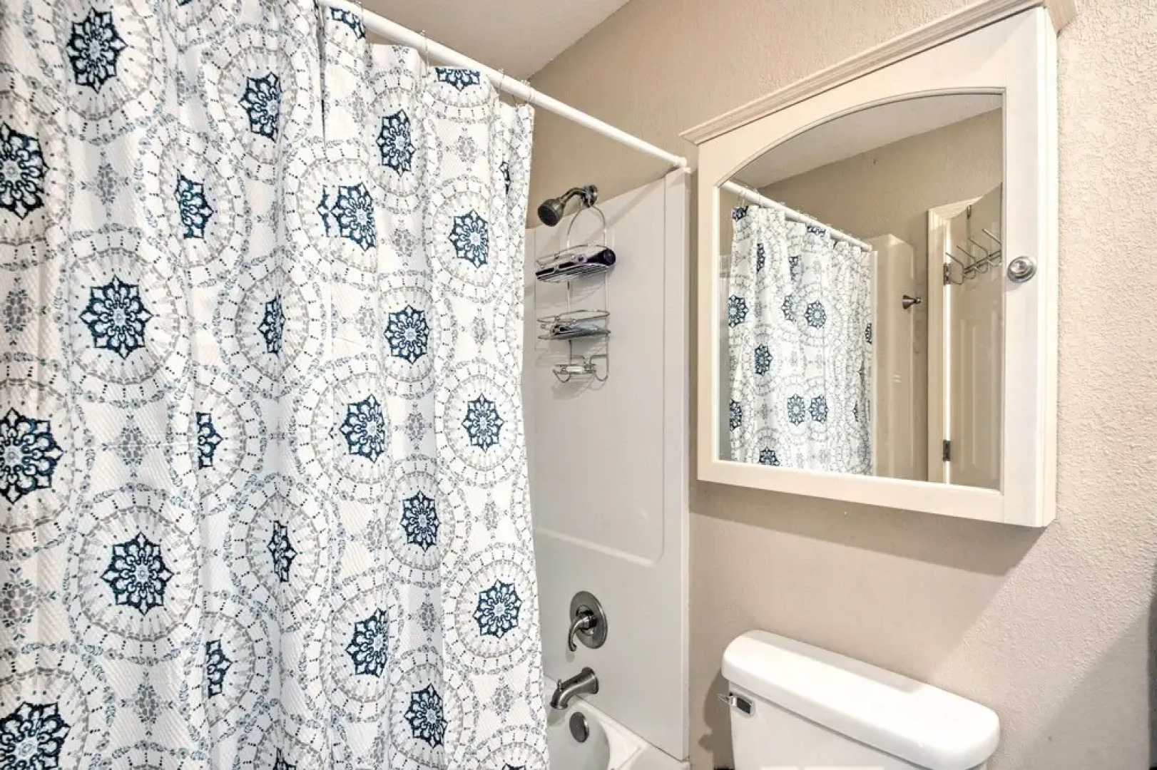 Quiet Retreat w/ Fire Pit ~ 4 Miles to Pensacola!