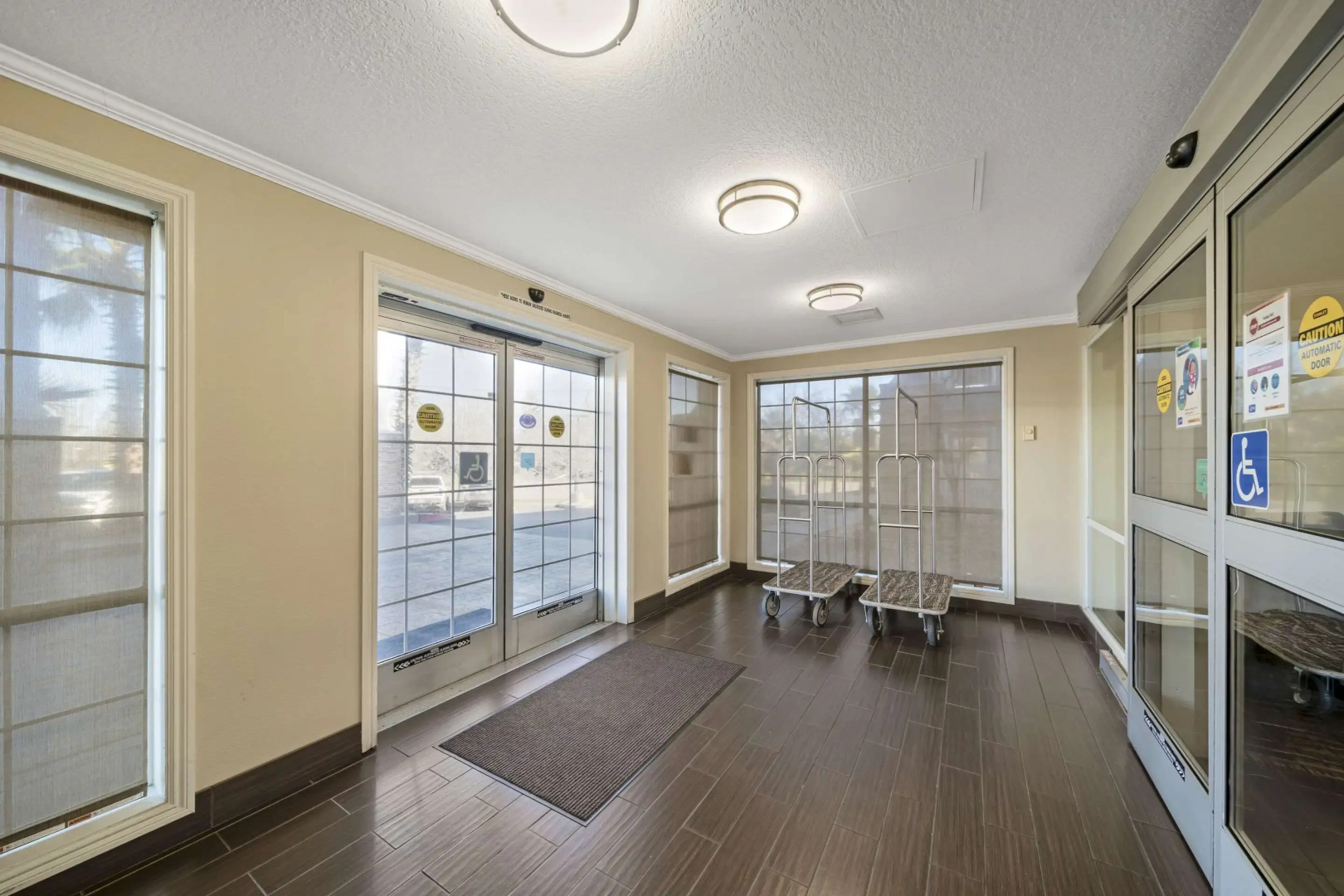 Comfort Suites Red Bluff near I-5