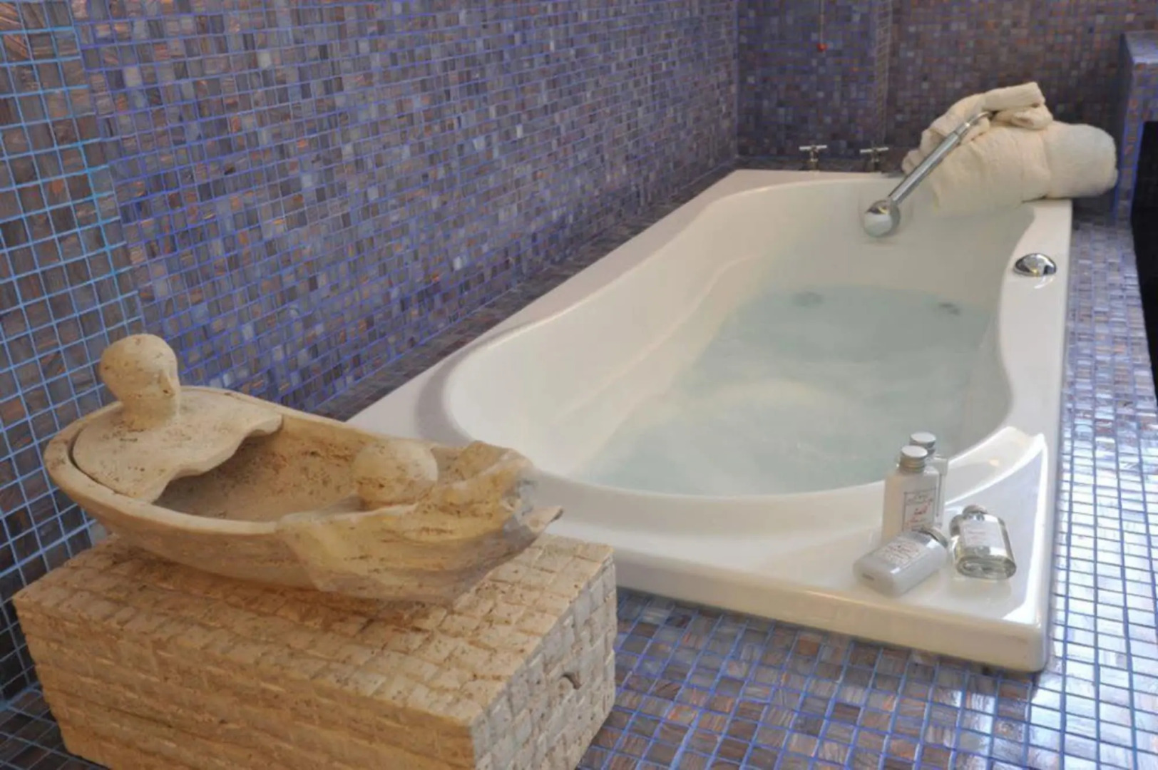 Il Convento dei Fiori di Seta