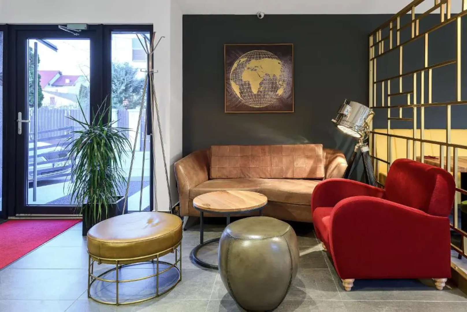 Charm Boutique Hotel