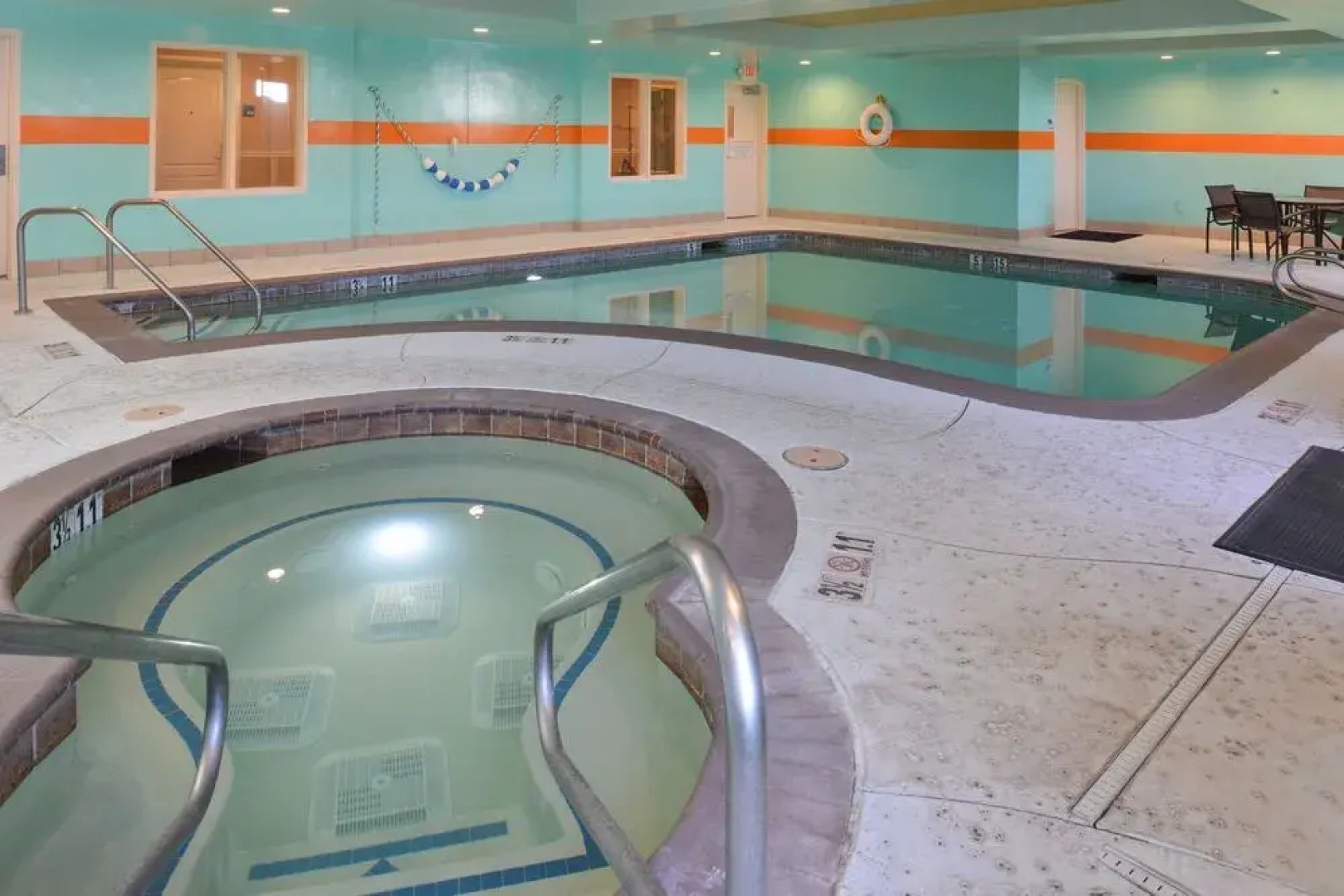 Holiday Inn Express & Suites Lathrop