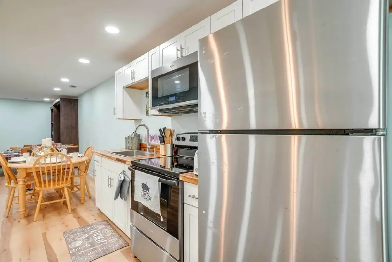 Front Royal Studio w/ Mtn Views & Brick Oven