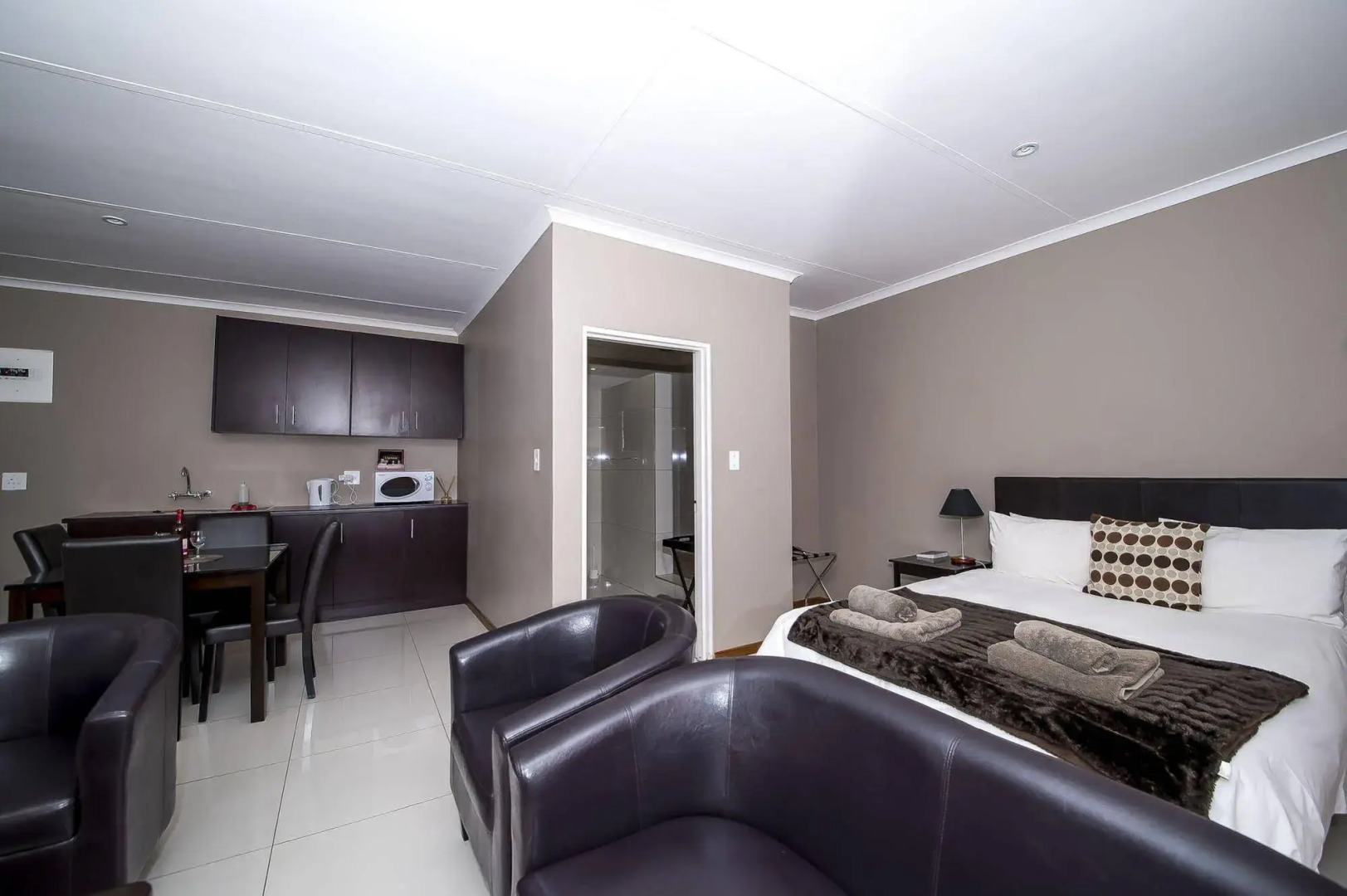 Kleinplasie Guesthouse