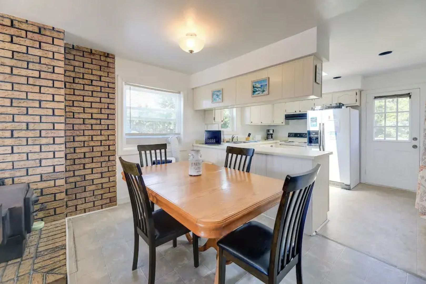 'west of the Moon' Ocean Apt w/ Beach Access!