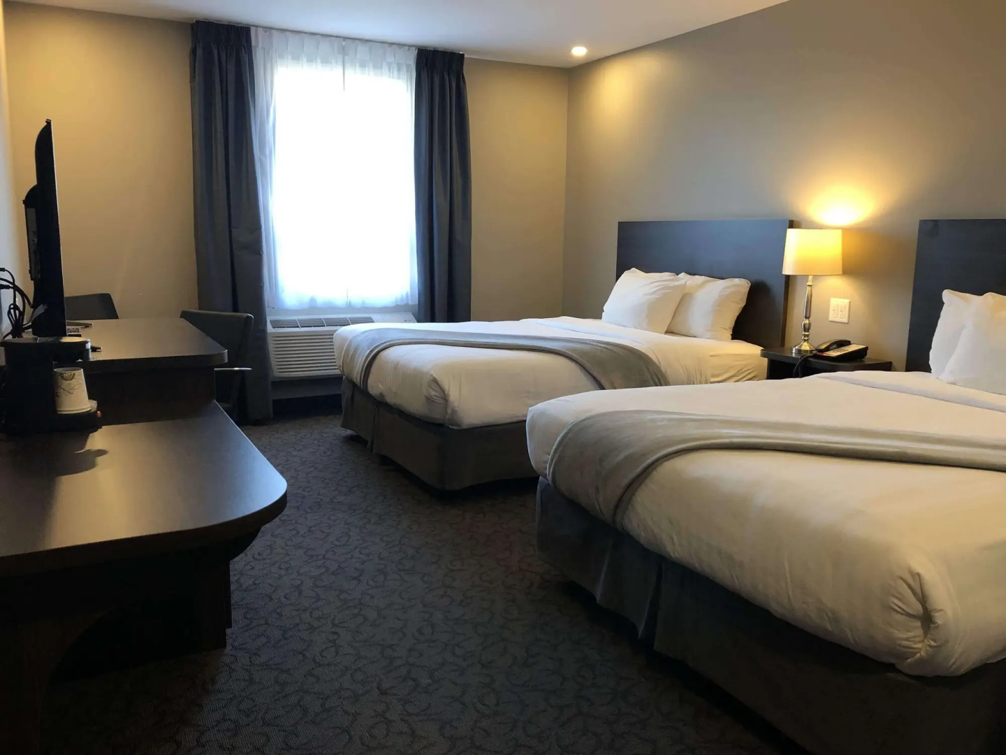 Villa Inn & Suites, SureStay Collection by Best Western