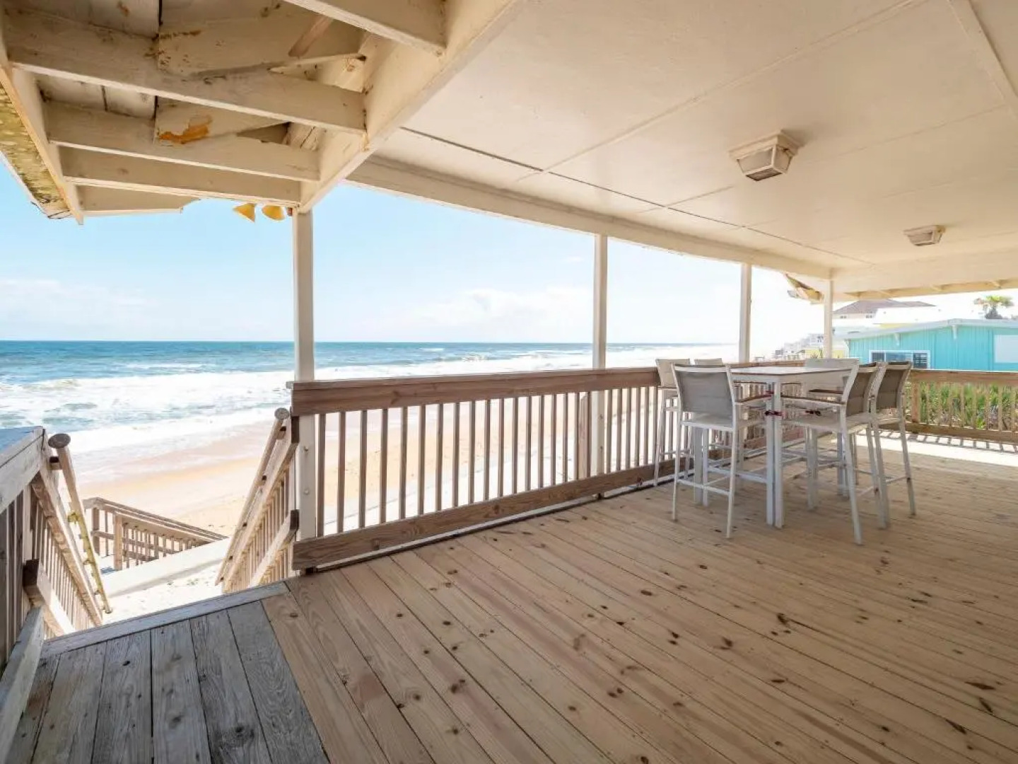 Cozy Cottage, 3 Bedrooms, Sleeps 6, Ocean Front, Pet Friendly, WiFi