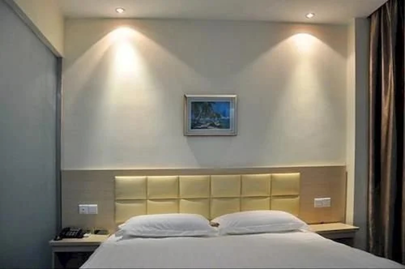 Wuhan Happy Sunshine Hotel